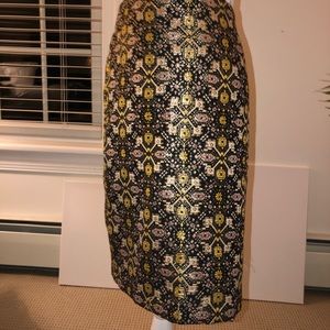 J.McGlaughlin Black & gold metallic brocade skirt
